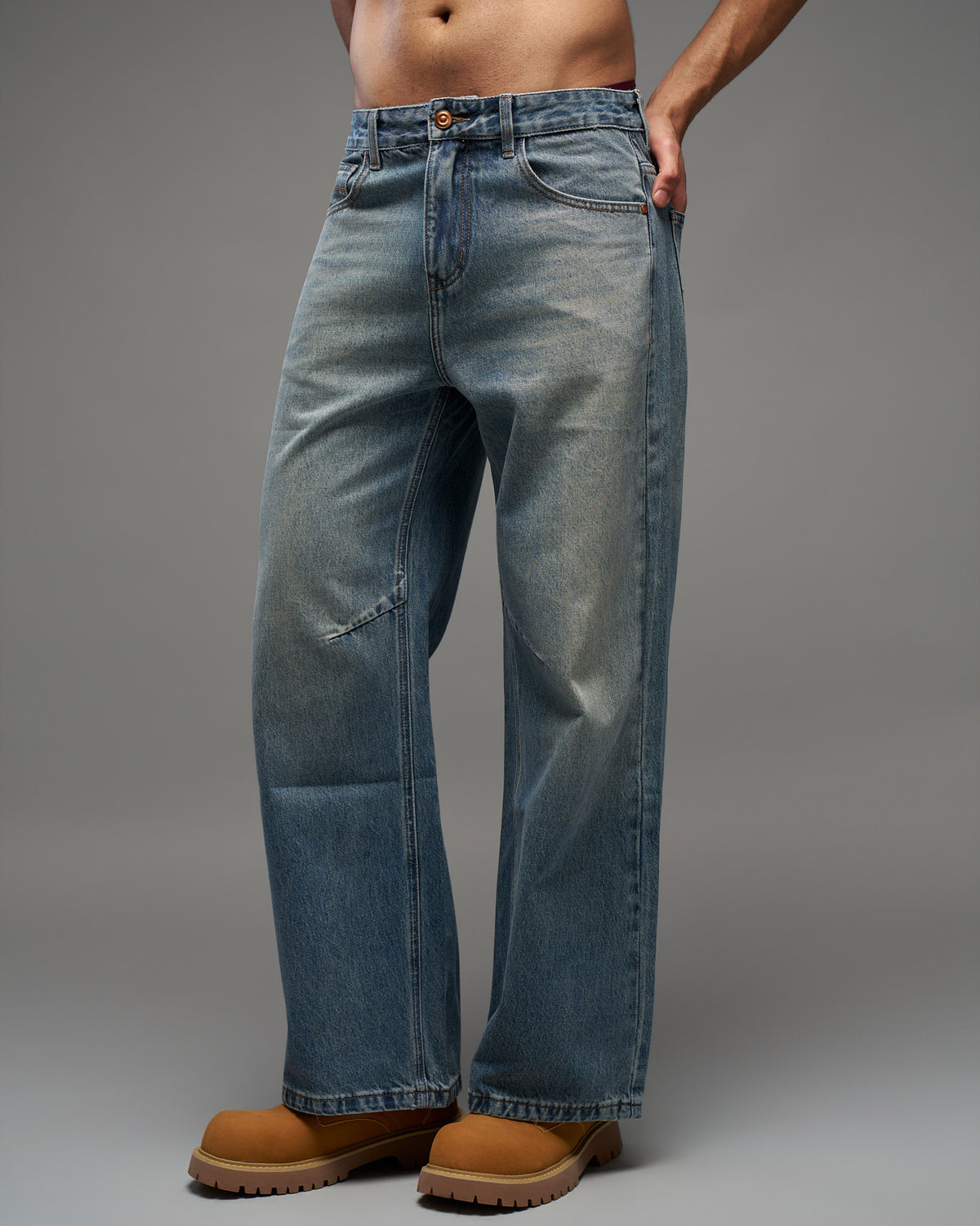 Vintage Wash Relaxed Jeans-thumbmail-2