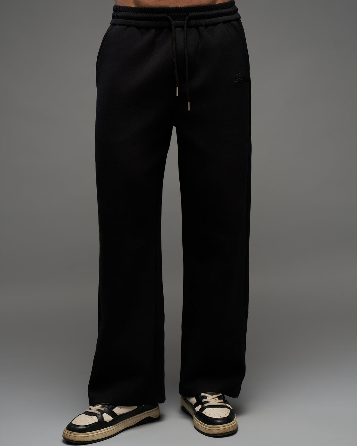 Dokarh Black Relaxed Sweatpants-thumbmail-3