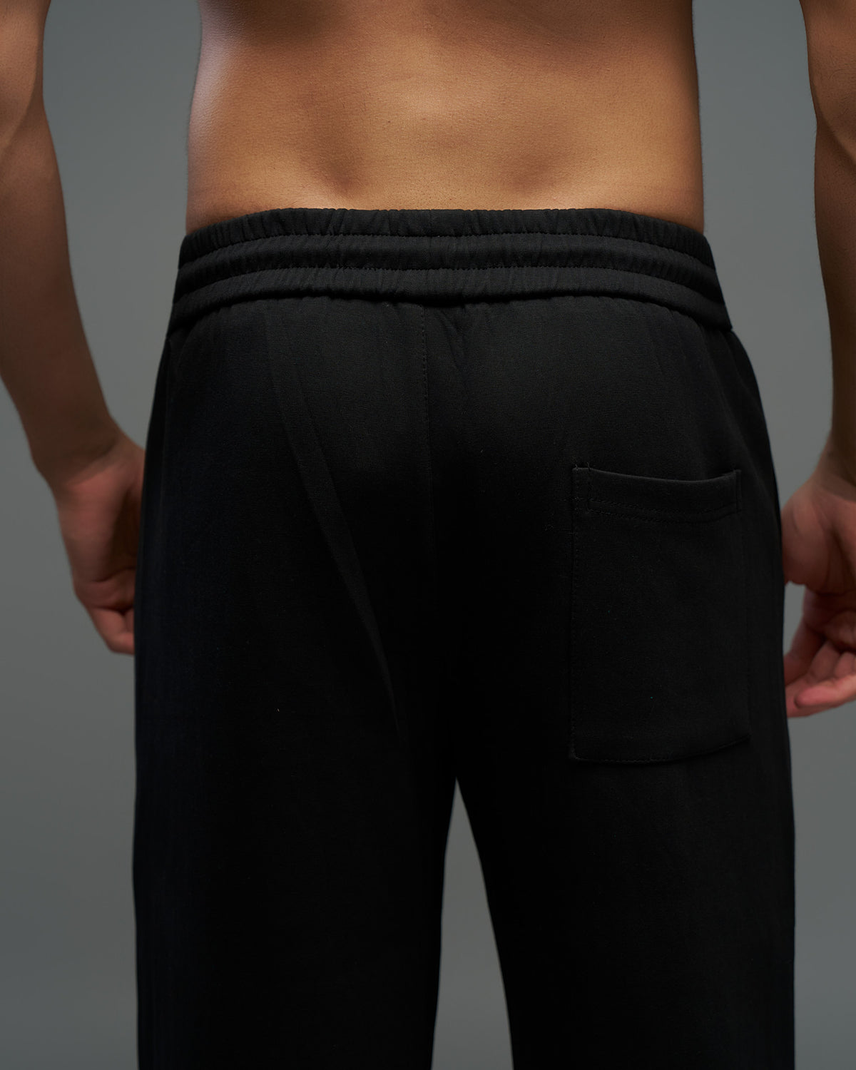 Dokarh Black Relaxed Sweatpants-thumbmail-5